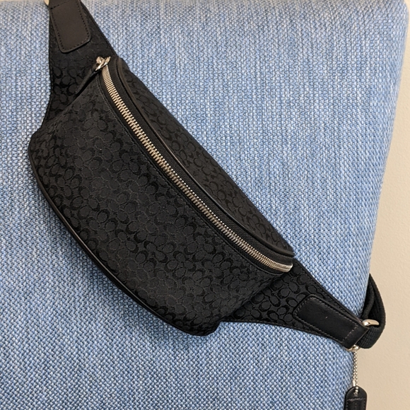 Coach Belt Bag in Signature print canvas and leather trim - Picture 1 of 7